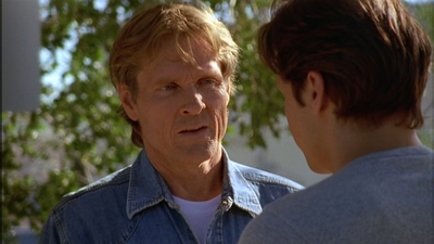 ROSWELL_-_E2X02_ASK_NOT_145.jpg