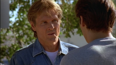 ROSWELL_-_E2X02_ASK_NOT_151.jpg