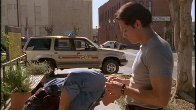 ROSWELL_-_E2X02_ASK_NOT_157.jpg