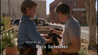 ROSWELL_-_E2X02_ASK_NOT_171.jpg