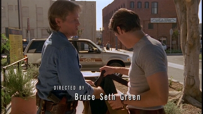 ROSWELL_-_E2X02_ASK_NOT_174.jpg