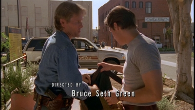 ROSWELL_-_E2X02_ASK_NOT_175.jpg
