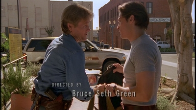 ROSWELL_-_E2X02_ASK_NOT_178.jpg