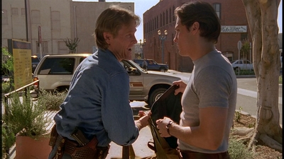 ROSWELL_-_E2X02_ASK_NOT_180.jpg