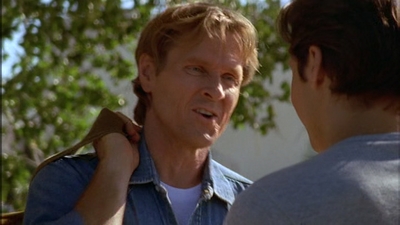 ROSWELL_-_E2X02_ASK_NOT_186.jpg
