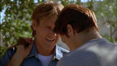 ROSWELL_-_E2X02_ASK_NOT_193.jpg