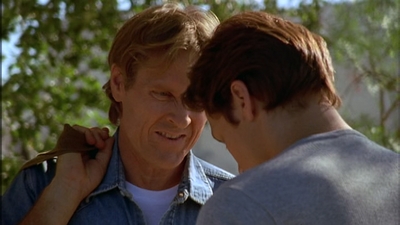 ROSWELL_-_E2X02_ASK_NOT_194.jpg