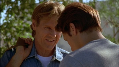ROSWELL_-_E2X02_ASK_NOT_195.jpg