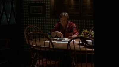 ROSWELL_-_E2X02_ASK_NOT_291.jpg