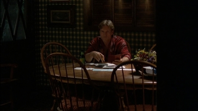 ROSWELL_-_E2X02_ASK_NOT_292.jpg