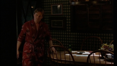 ROSWELL_-_E2X02_ASK_NOT_357.jpg