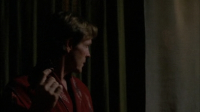 ROSWELL_-_E2X02_ASK_NOT_460.jpg
