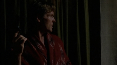 ROSWELL_-_E2X02_ASK_NOT_490.jpg