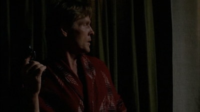 ROSWELL_-_E2X02_ASK_NOT_500.jpg