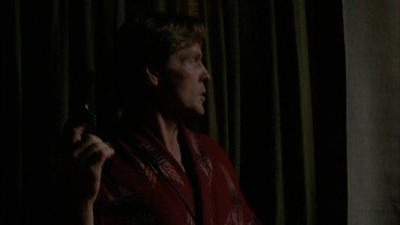 ROSWELL_-_E2X02_ASK_NOT_511.jpg
