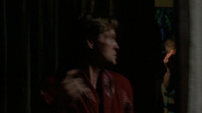 ROSWELL_-_E2X02_ASK_NOT_517.jpg