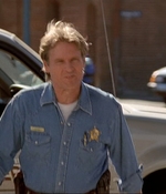 ROSWELL_-_E2X02_ASK_NOT_024.jpg