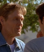 ROSWELL_-_E2X02_ASK_NOT_049.jpg