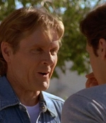 ROSWELL_-_E2X02_ASK_NOT_050.jpg