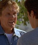 ROSWELL_-_E2X02_ASK_NOT_067.jpg