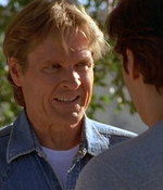ROSWELL_-_E2X02_ASK_NOT_083.jpg