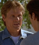 ROSWELL_-_E2X02_ASK_NOT_087.jpg
