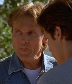 ROSWELL_-_E2X02_ASK_NOT_103.jpg