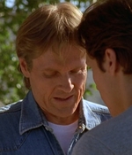 ROSWELL_-_E2X02_ASK_NOT_119.jpg