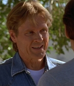 ROSWELL_-_E2X02_ASK_NOT_130.jpg