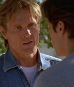 ROSWELL_-_E2X02_ASK_NOT_138.jpg