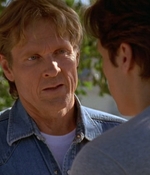 ROSWELL_-_E2X02_ASK_NOT_143.jpg