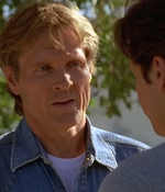 ROSWELL_-_E2X02_ASK_NOT_145.jpg