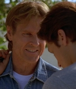 ROSWELL_-_E2X02_ASK_NOT_190.jpg