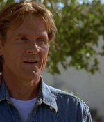 ROSWELL_-_E2X02_ASK_NOT_199.jpg