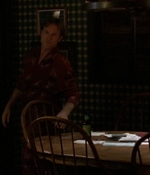 ROSWELL_-_E2X02_ASK_NOT_352.jpg