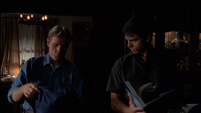 ROSWELL_-_E2X03_SURPRISE_033.jpg