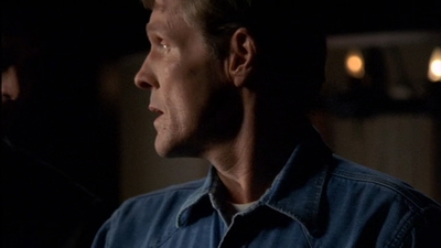 ROSWELL_-_E2X03_SURPRISE_156.jpg