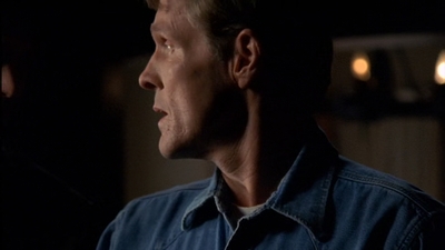 ROSWELL_-_E2X03_SURPRISE_157.jpg