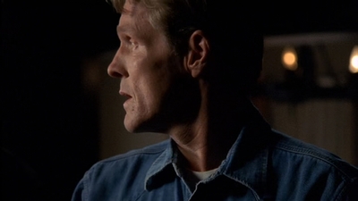 ROSWELL_-_E2X03_SURPRISE_162.jpg