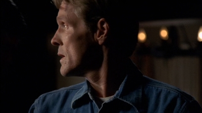 ROSWELL_-_E2X03_SURPRISE_166.jpg