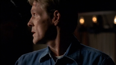 ROSWELL_-_E2X03_SURPRISE_167.jpg