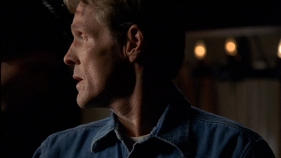 ROSWELL_-_E2X03_SURPRISE_168.jpg