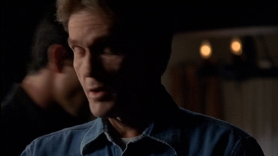 ROSWELL_-_E2X03_SURPRISE_171.jpg