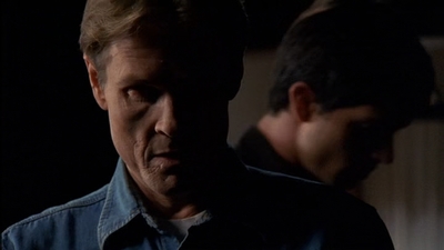 ROSWELL_-_E2X03_SURPRISE_177.jpg
