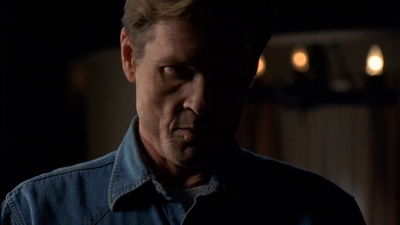 ROSWELL_-_E2X03_SURPRISE_194.jpg