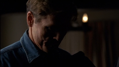ROSWELL_-_E2X03_SURPRISE_212.jpg