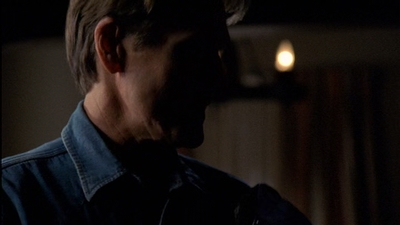 ROSWELL_-_E2X03_SURPRISE_223.jpg
