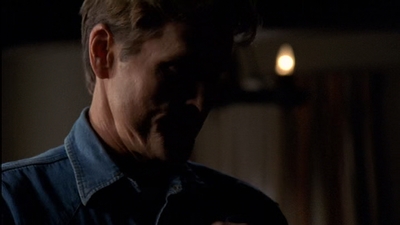 ROSWELL_-_E2X03_SURPRISE_226.jpg