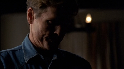 ROSWELL_-_E2X03_SURPRISE_228.jpg