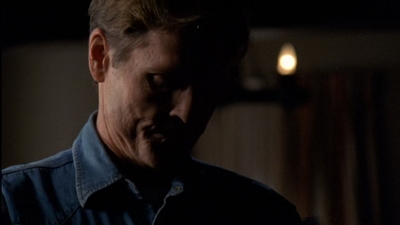 ROSWELL_-_E2X03_SURPRISE_230.jpg